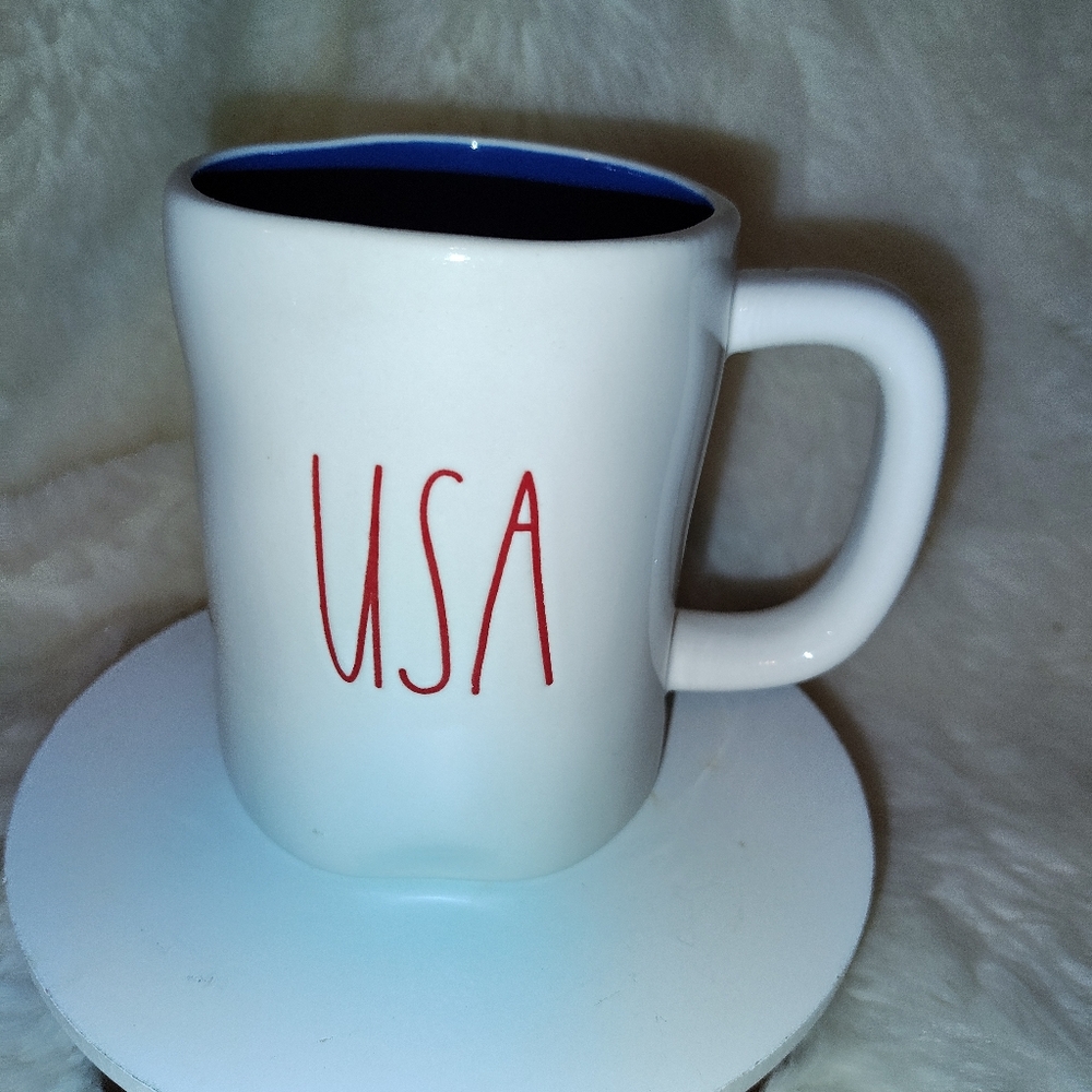 USA RaeDunn Mug